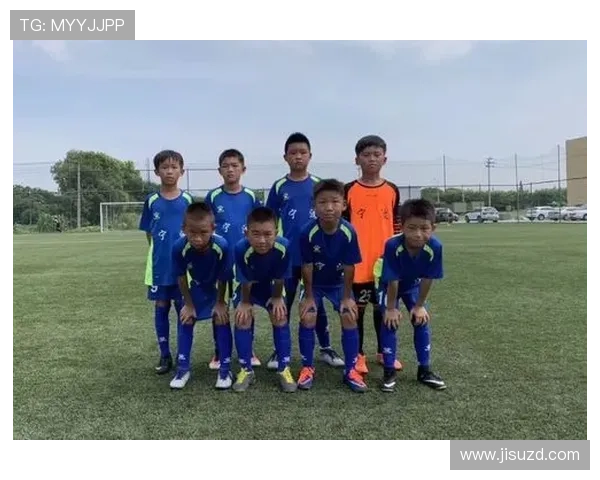 上海足球队在最新状态排行榜中荣登第七名展现强劲实力与潜力