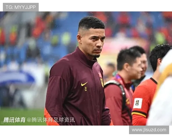 中国媒体热评越南足球明星表现引发两国球迷热议与关注