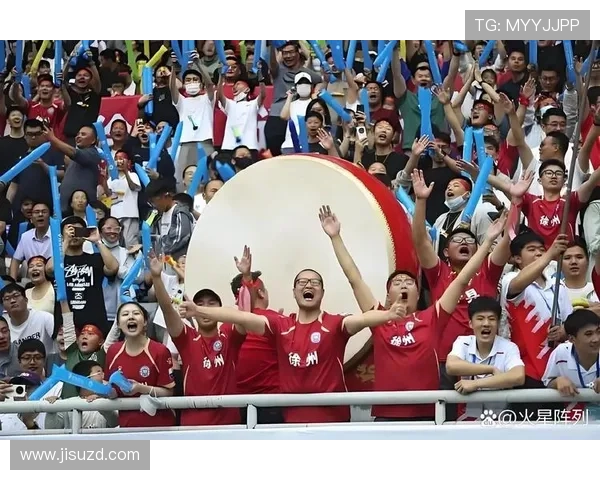 中意传奇足球明星赛盛大开幕球迷共庆足球文化的辉煌与激情 中意传奇足球明星赛盛大开幕球迷共庆足球文化的辉煌与激情